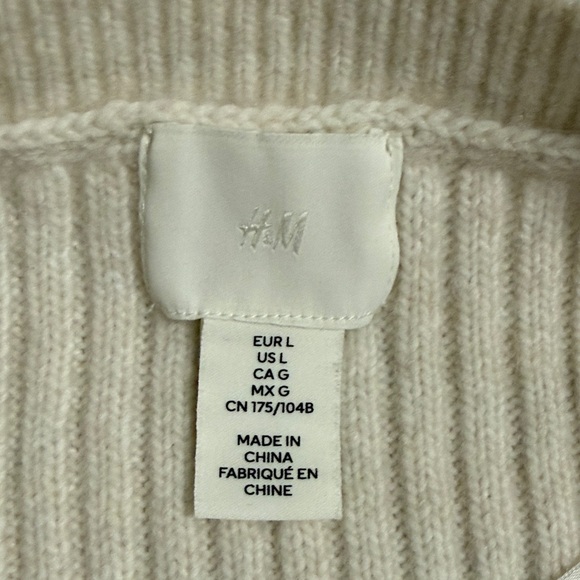 H&M Cream Ribbed Crew Neck Sweater - Picture 3 of 6